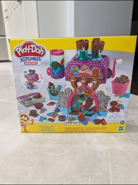 2/$50 Play-Doh Kitchen Creations Candy Delight Playset NIB
